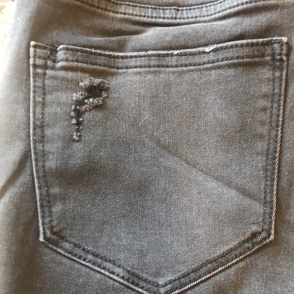 LuLaRoe Bermuda shorts - Picture 7 of 8